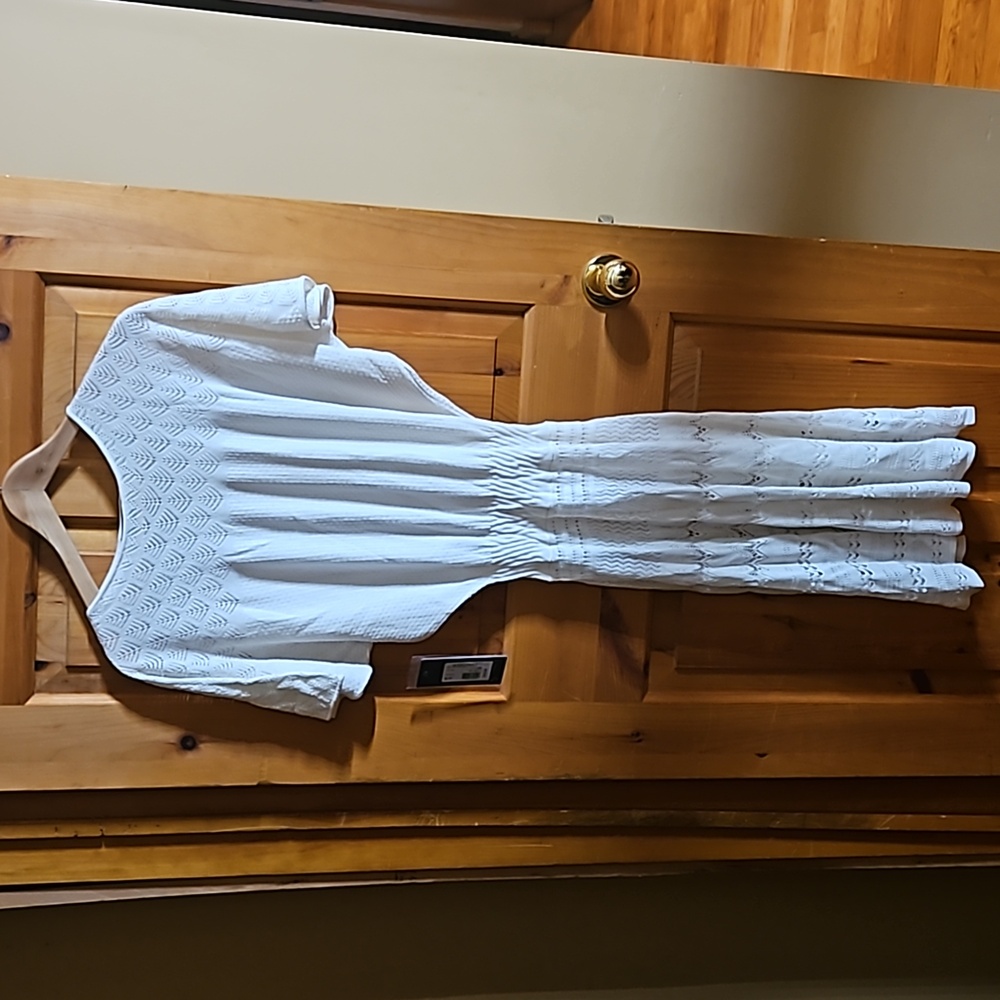 NWT pearl dress size Small Marciano